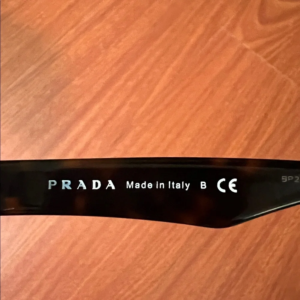 Prada Tortoise Shell Eyewear - Picture 6 of 7